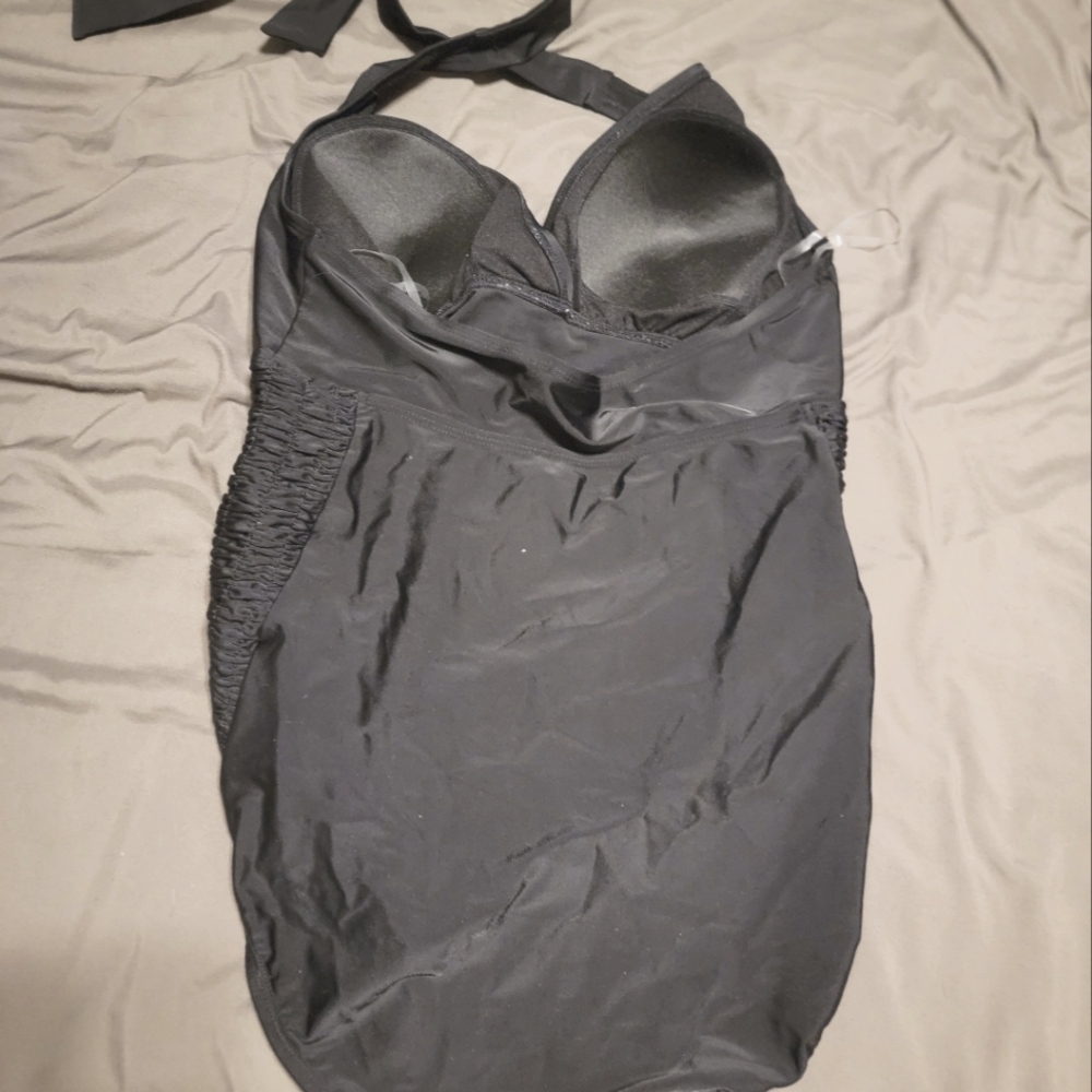 Motherhood Maternity Large swimsuit